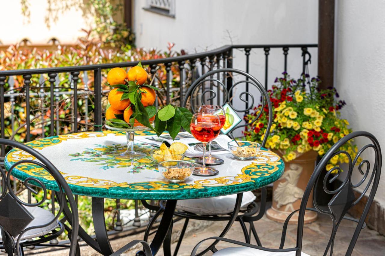 Villa Maresca B&B ピアーノ・ディ・ソッレント エクステリア 写真