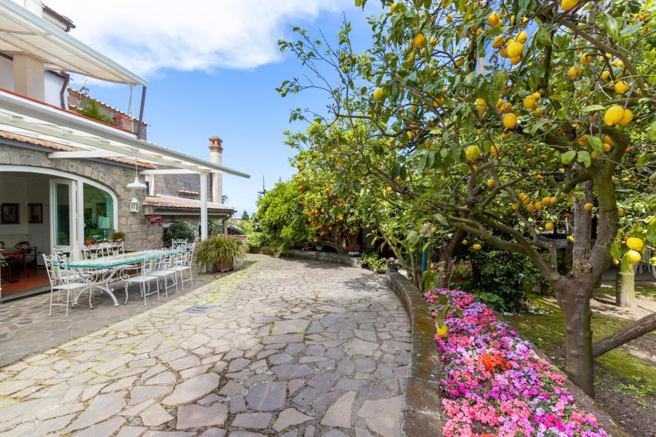 Villa Maresca B&B ピアーノ・ディ・ソッレント エクステリア 写真