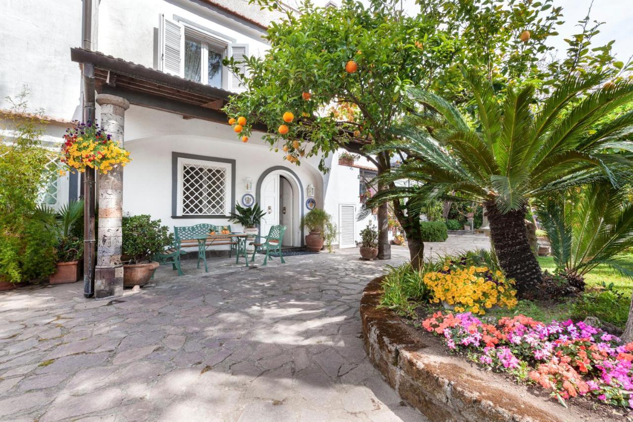Villa Maresca B&B ピアーノ・ディ・ソッレント エクステリア 写真