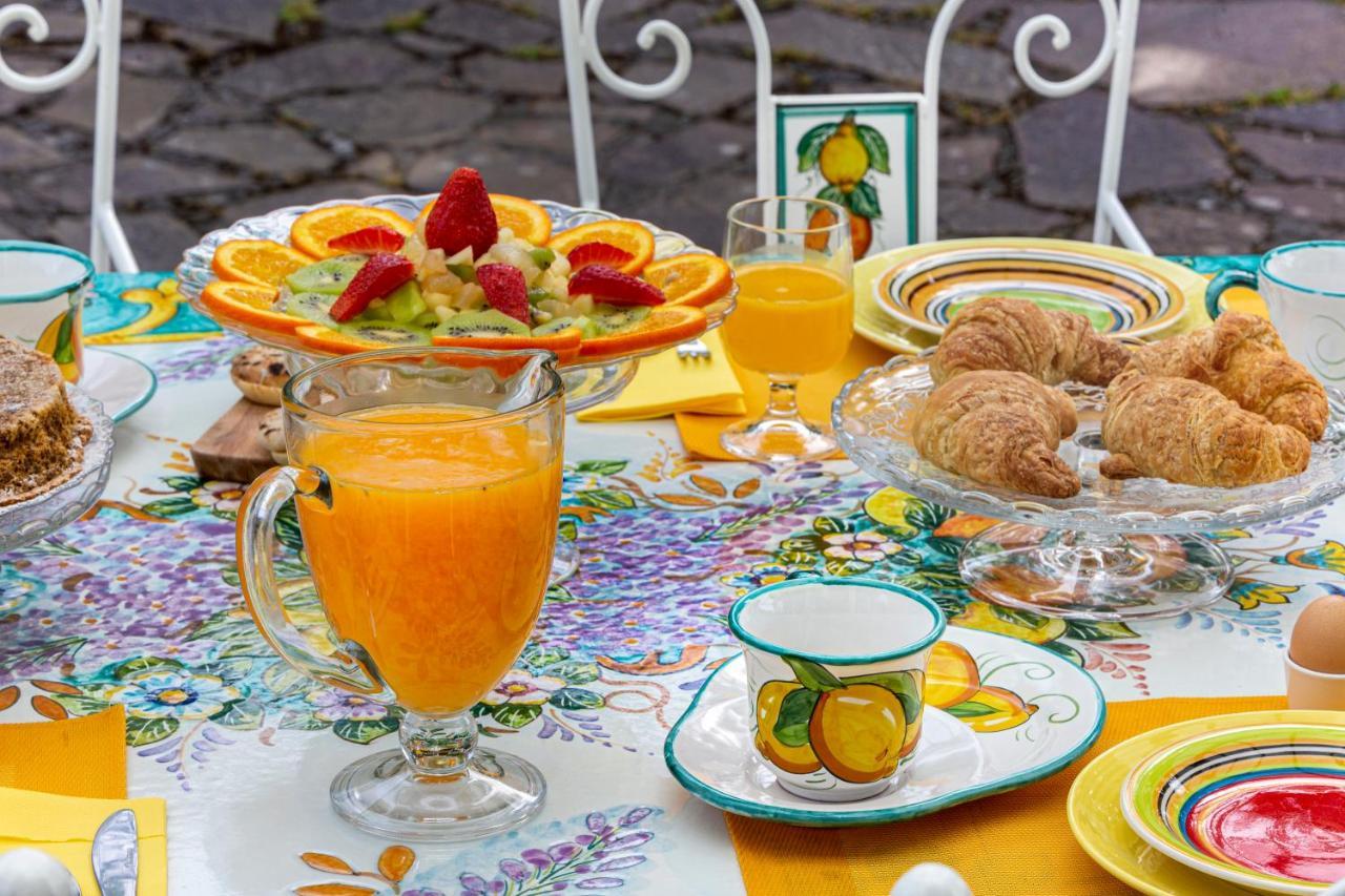 Villa Maresca B&B ピアーノ・ディ・ソッレント エクステリア 写真