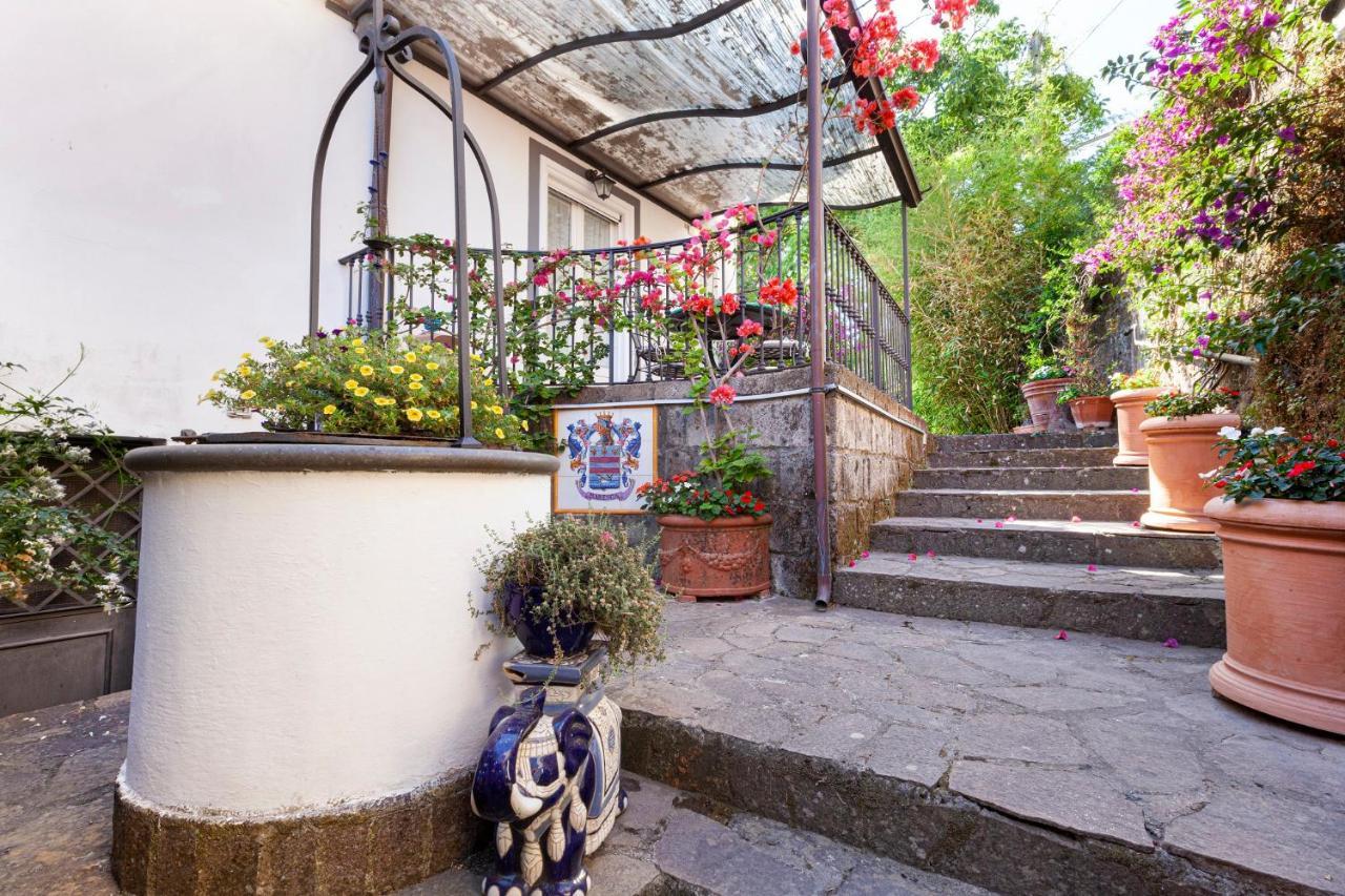 Villa Maresca B&B ピアーノ・ディ・ソッレント エクステリア 写真